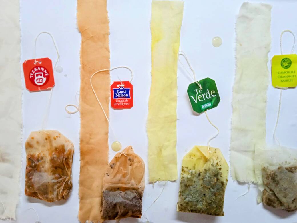 Dyeing fabric with different teas.