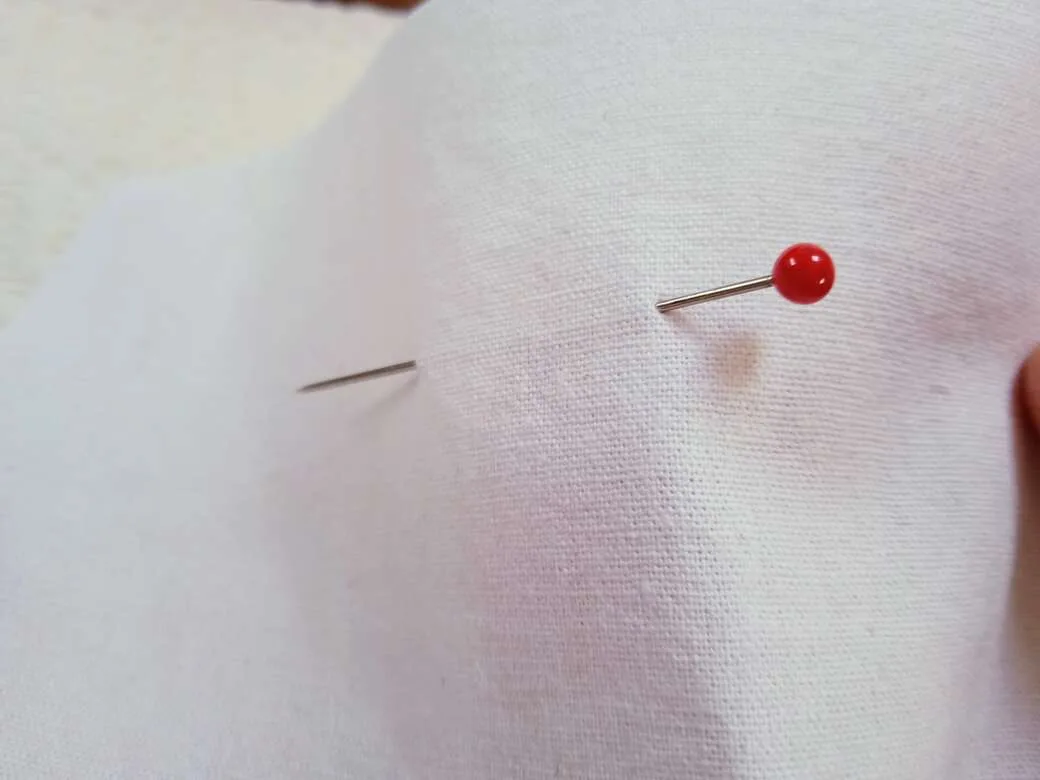 How to sew - Pins step 2