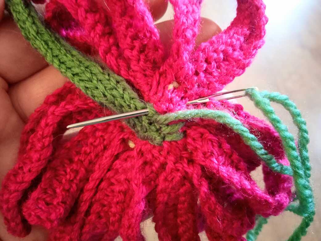 Wall Flowers, knitted flower, stem join decorative stitches.
